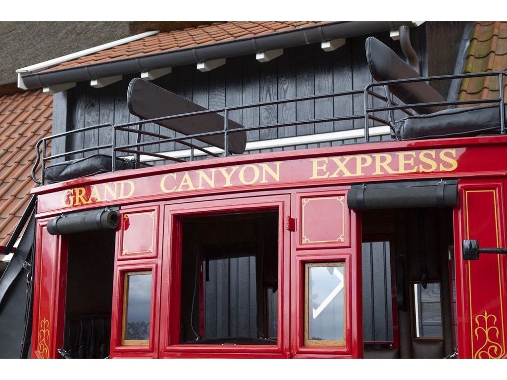 Diversen Carriage Coach