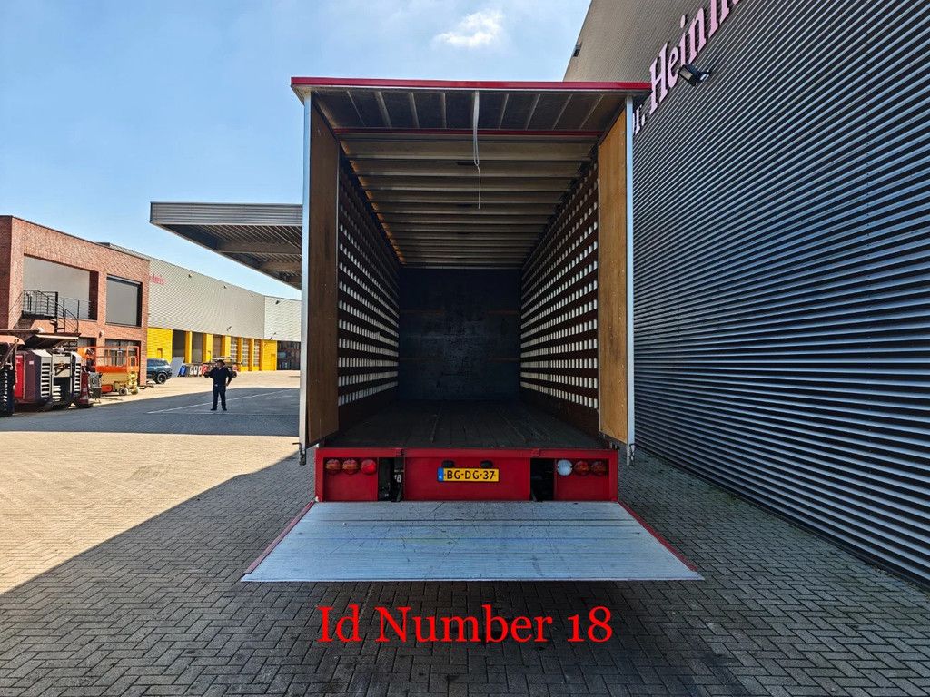 Volvo 210 Intercooler 4x2 Tailgate NL Truck!