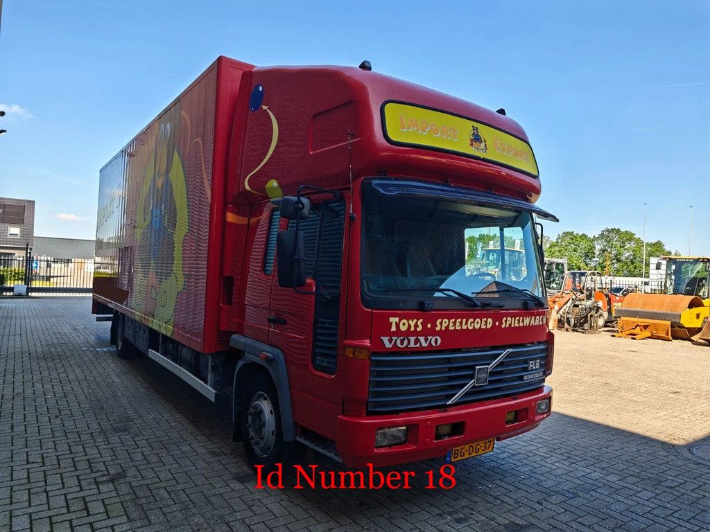 Volvo 210 Intercooler 4x2 Tailgate NL Truck!