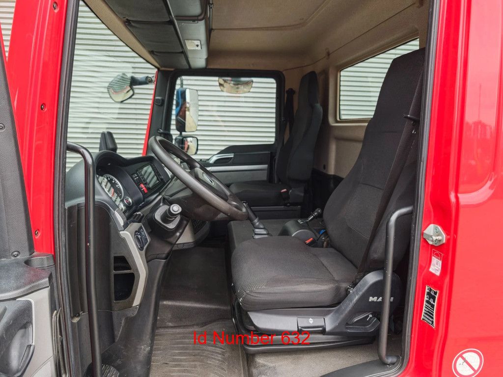 MAN 4x2 Ruthmann T330