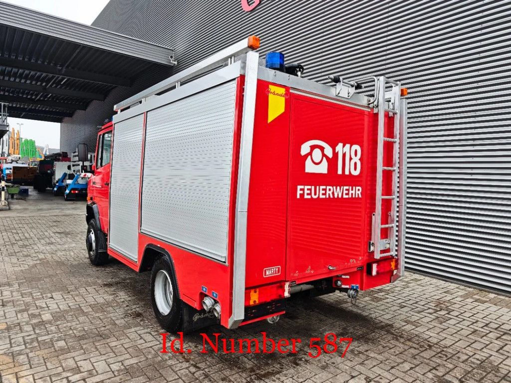 Mercedes-Benz 814 DA 4x4 Manual Gerbox Service books!