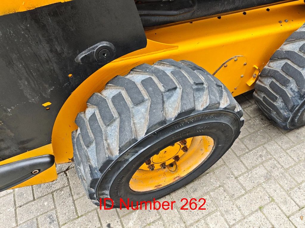JCB 190 HF Bucket + Forks!