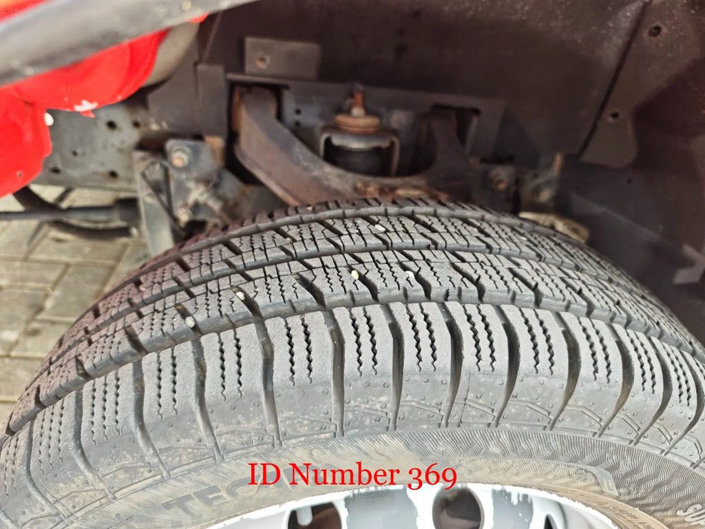 Nissan 35.13 NT400 Multitel MT162