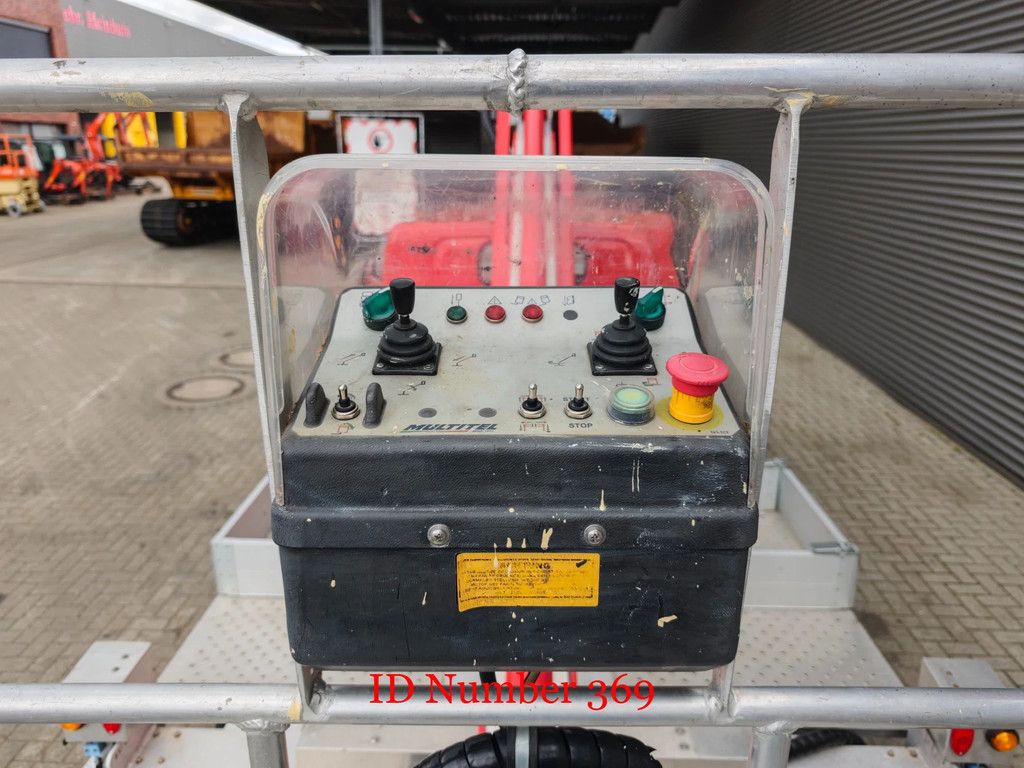 Nissan 35.13 NT400 Multitel MT162