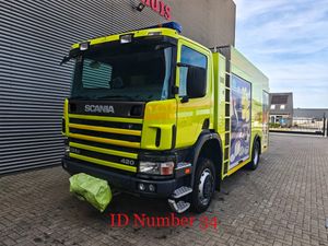 Scania P124C 420 4x4 Hauser 2000 Winde Wasserwerfer Lichtmast!
