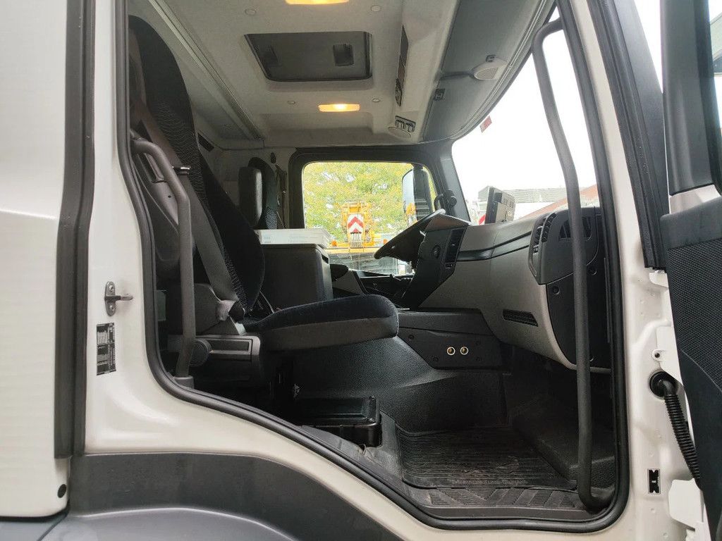 Mercedes-Benz 4x2 France Elevateur 284 TBE