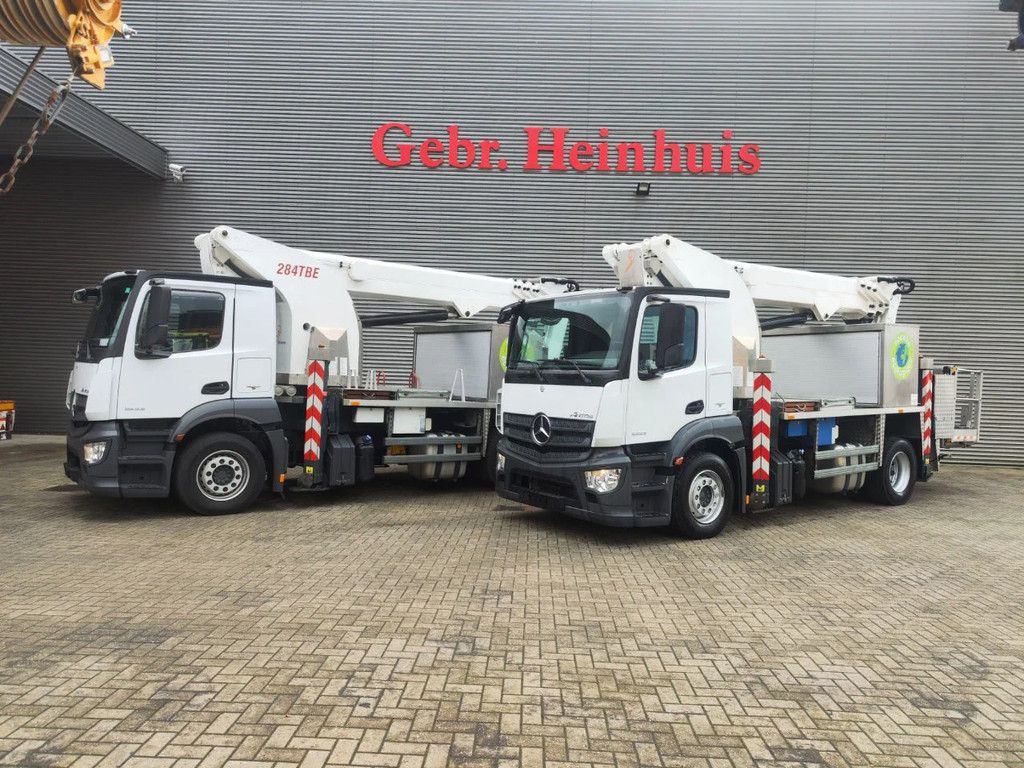 Mercedes-Benz 4x2 France Elevateur 284 TBE