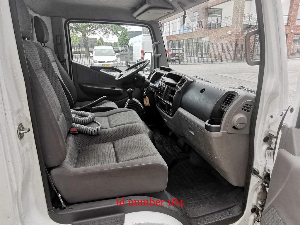 Nissan Cabstar 35.13 - Weiss SF 10 - 400 KG Capacity - Tunnel/Airplane Lift - 2 Pieces!