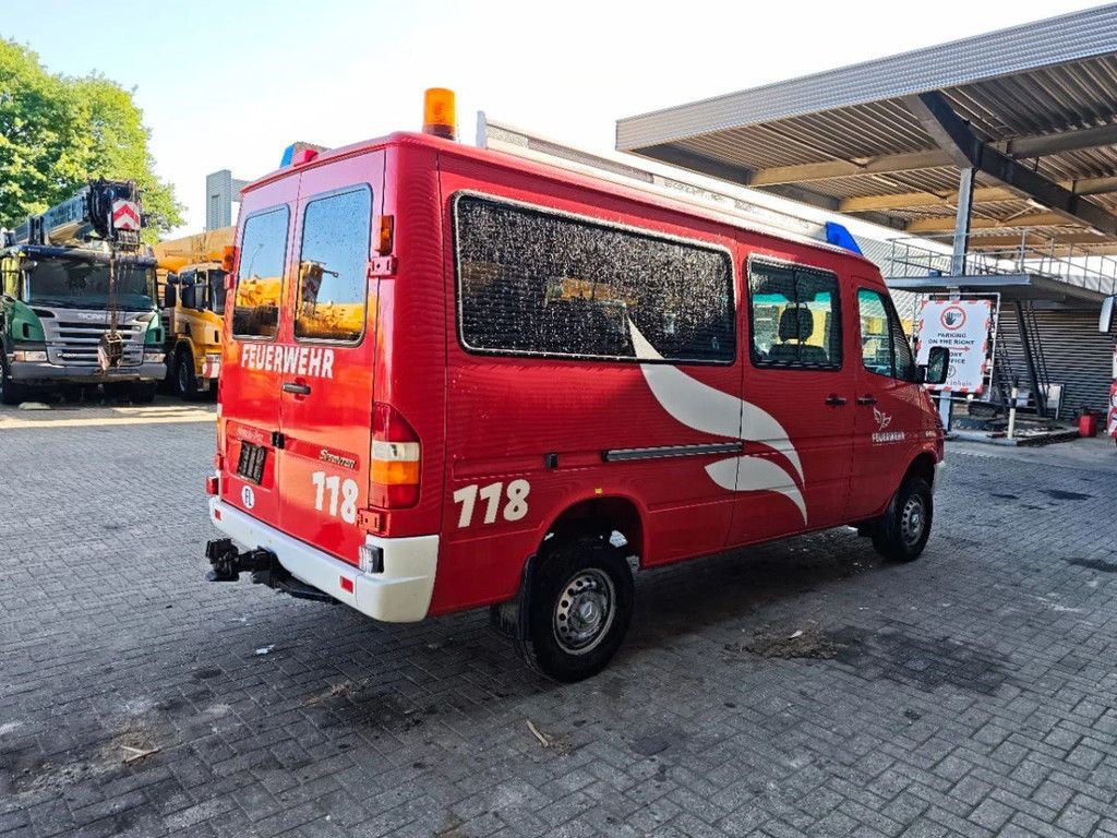 Mercedes-Benz CDI 4x4 Feuerwehr 10 Persons!
