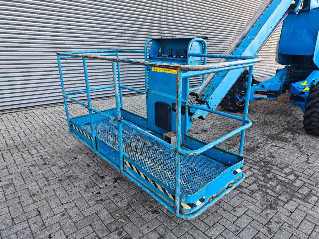 Genie Z-135
