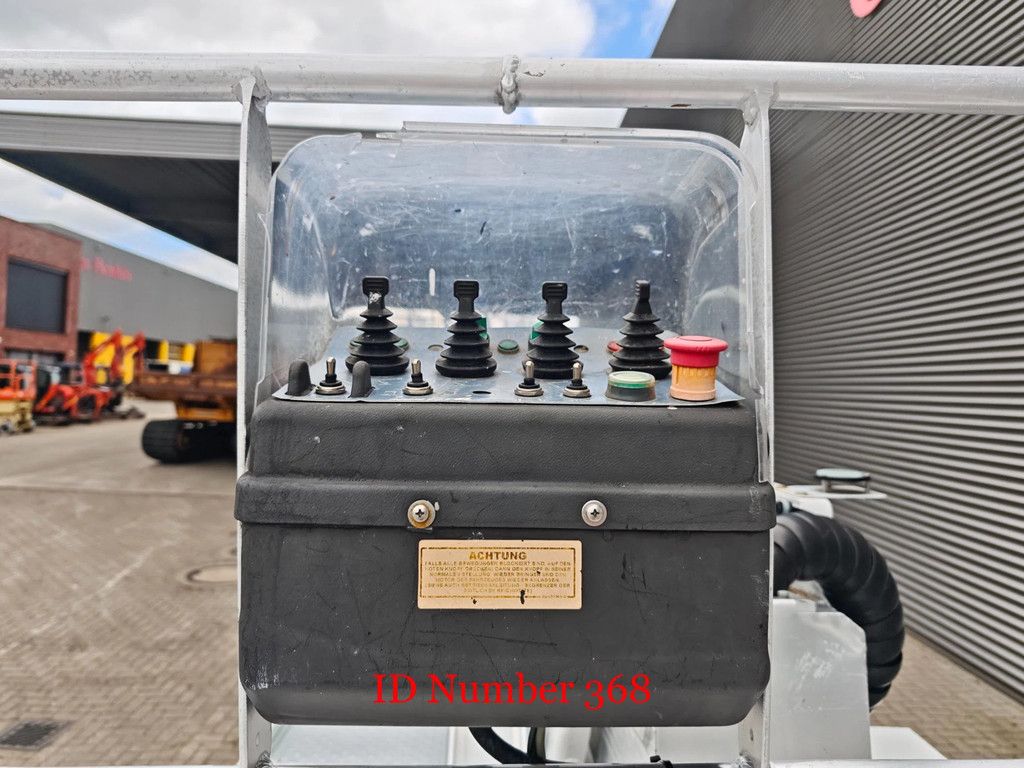 Iveco 35-120 Multitel MX210