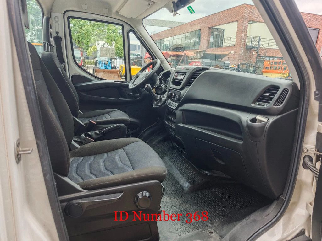 Iveco 35-120 Multitel MX210