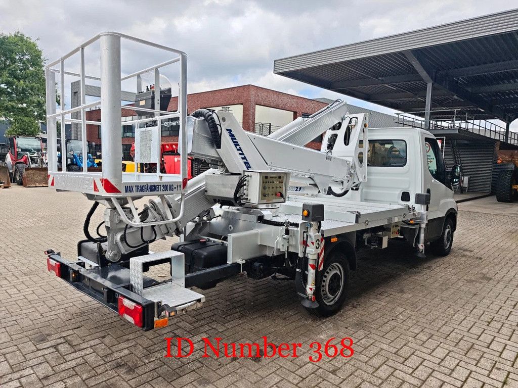 Iveco 35-120 Multitel MX210