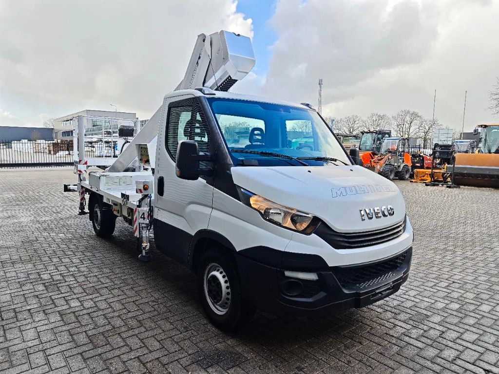 Iveco 35-120 Multitel MT 270