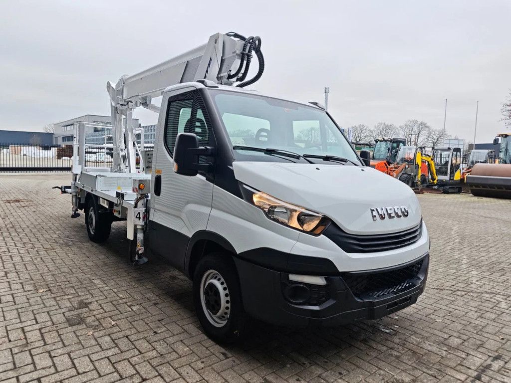 Iveco Daily 35-120 Multitel MJ 226