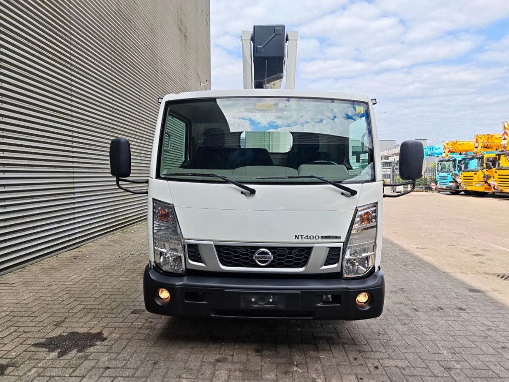 Nissan Cabstar 35.12 NT400 Ruthmann TBR 220.1