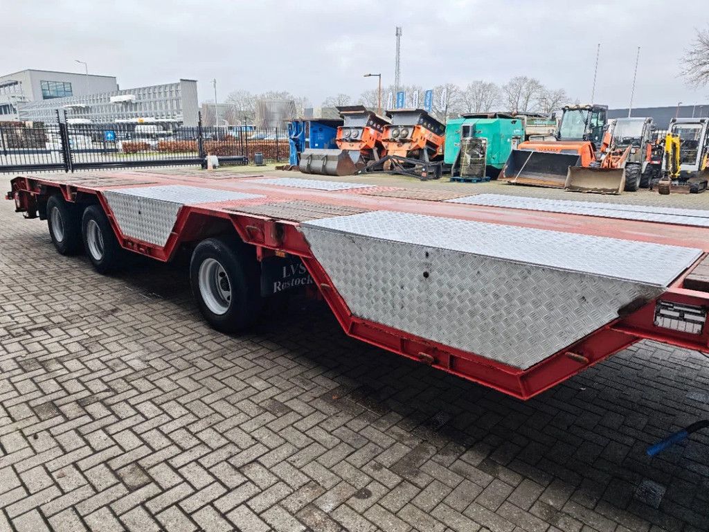 Goldhofer SPN-L3-32/80 Mega 7.3 M Extandable Radmulden 2 Pieces!