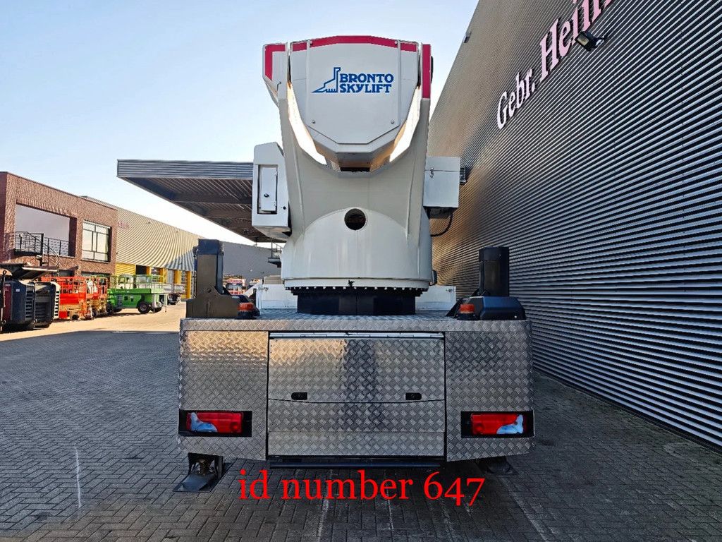 Scania 6x2 Bronto Skylift S56XR