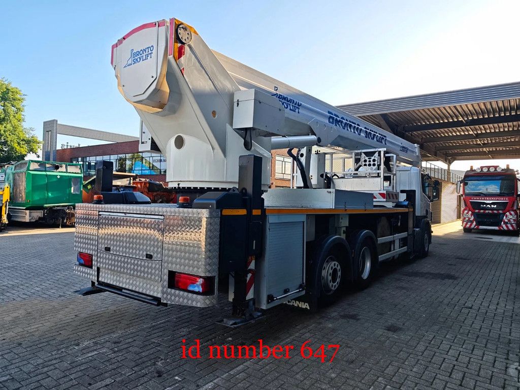 Scania 6x2 Bronto Skylift S56XR