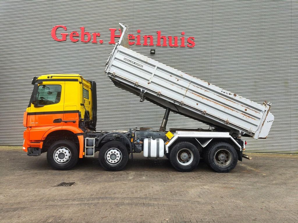 Mercedes-Benz 3743 8x4 Meiller 3 Seitenkipper