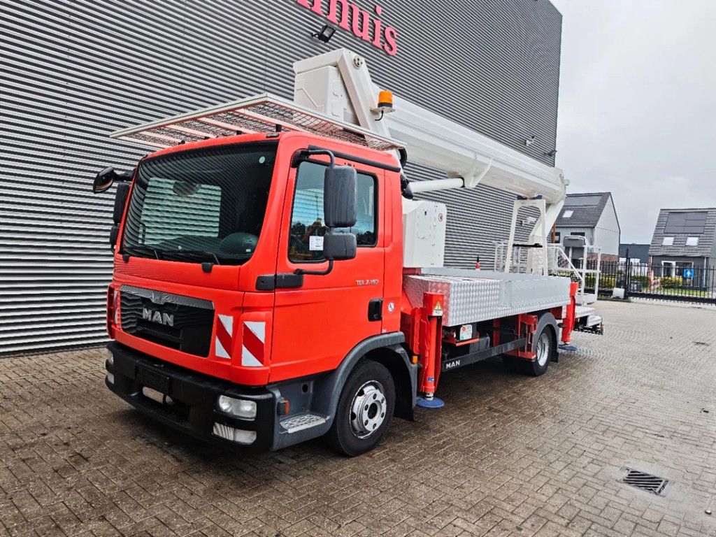 MAN 4x2 Ruthmann T330
