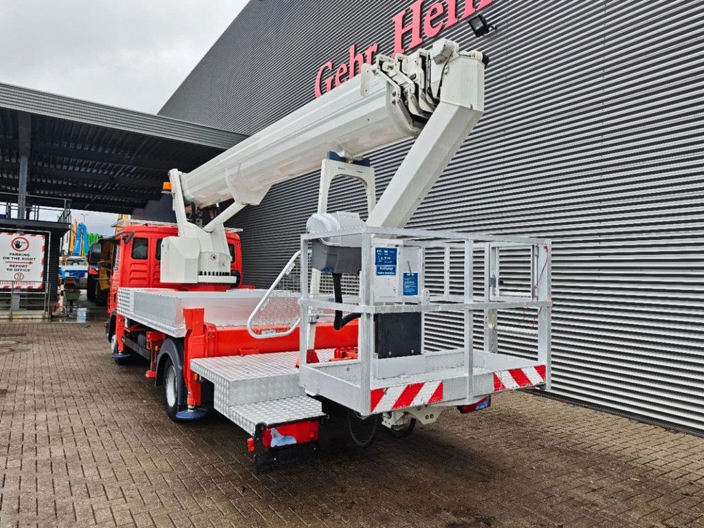 MAN 4x2 Ruthmann T330
