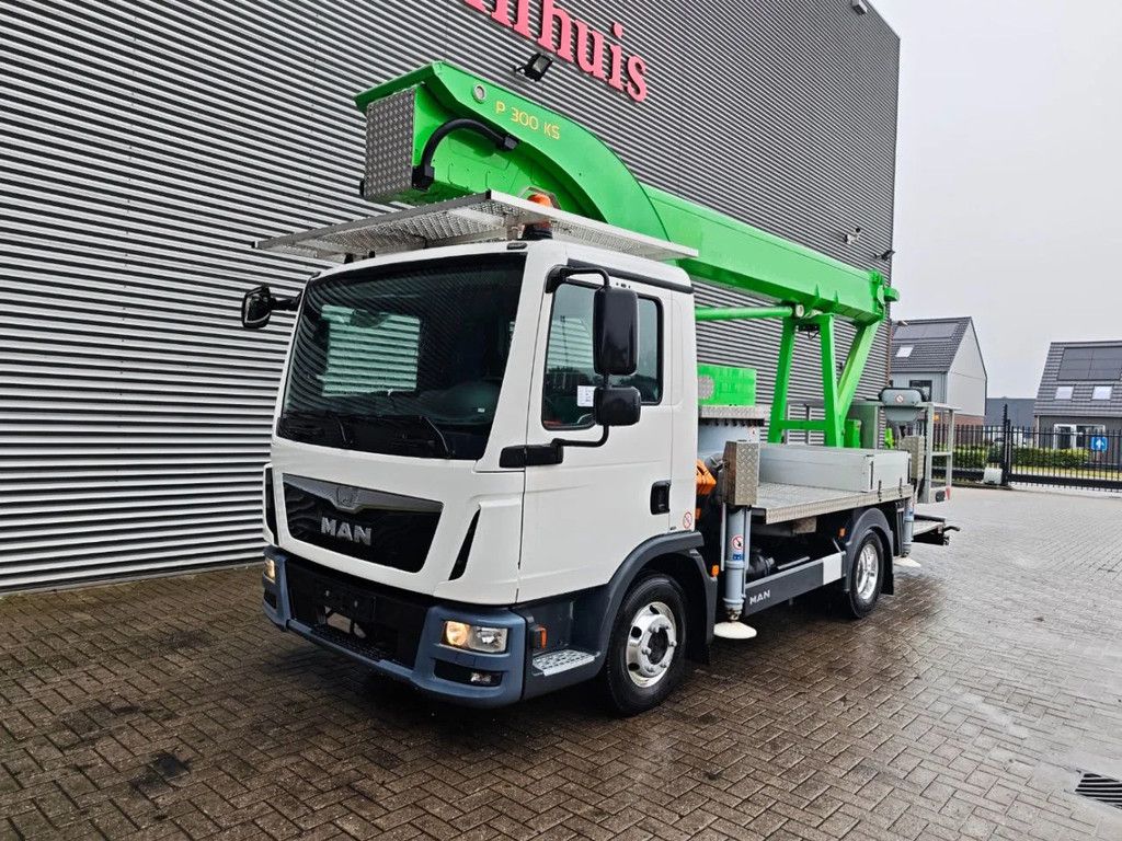 MAN 4x2 Palfinger P300 KS