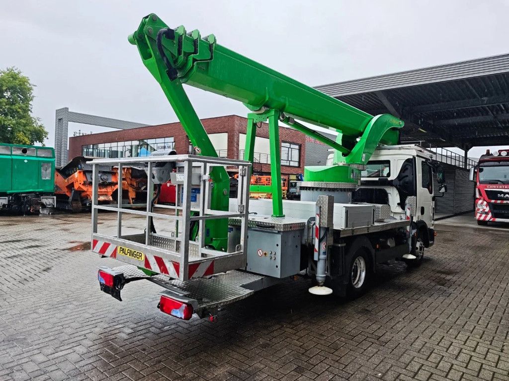 MAN 4x2 Palfinger P300 KS