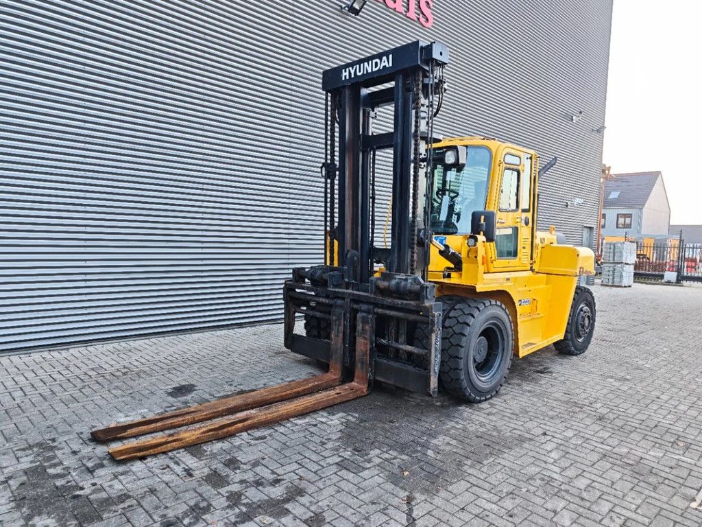 Hyundai 10.00-800 2800 Hours!