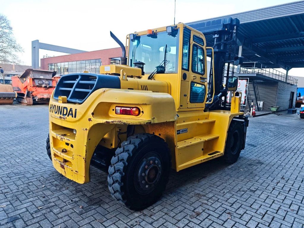 Hyundai 10.00-800 2800 Hours!
