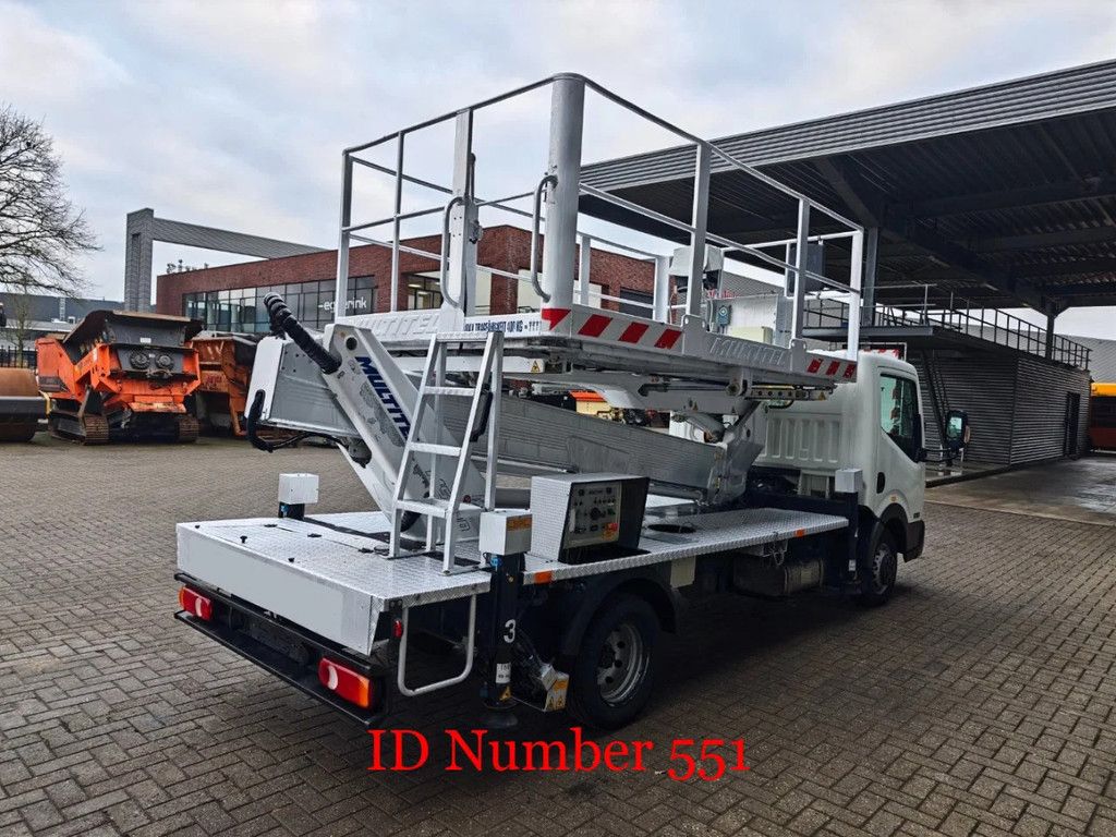 Nissan 35.13 NT400 Multitel MS100