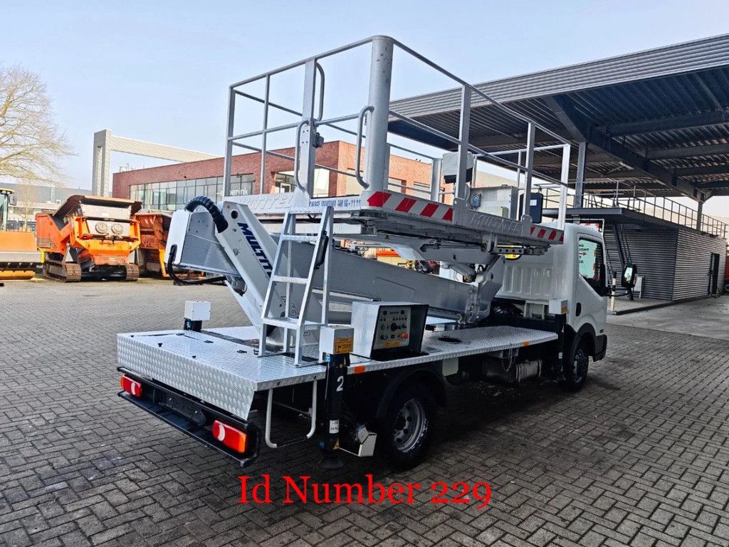 Nissan 35.13 NT400 Multitel MS100