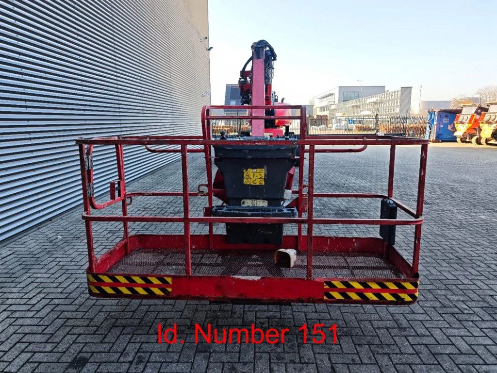JLG 1350 SJP