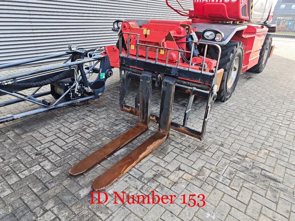 Manitou MRT 2150+ Privilege Radio Remote 3 Attechments!