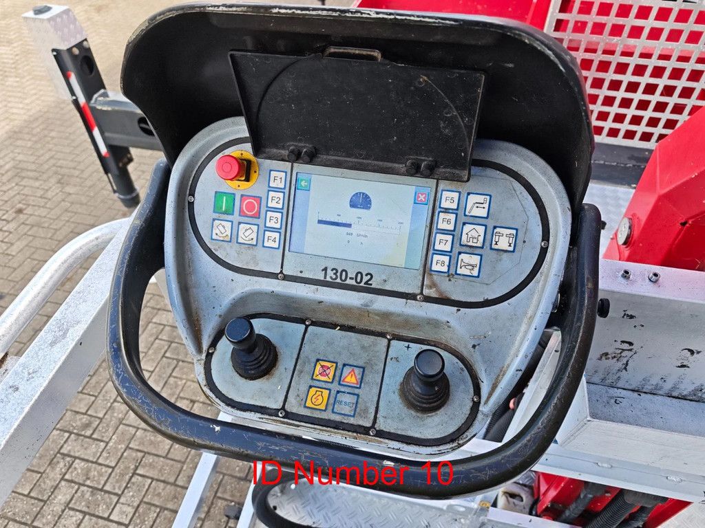 Mercedes-Benz 4x2 Palfinger P300KS