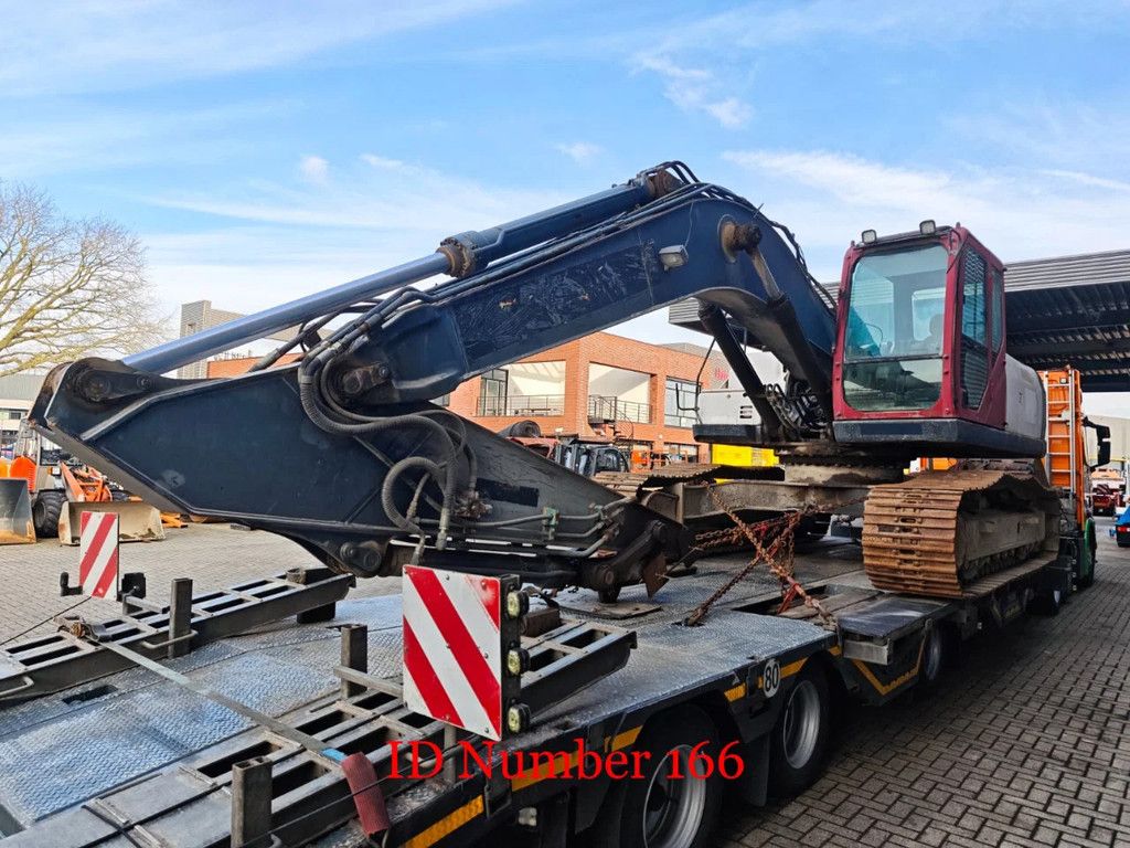 Case CX 240 B