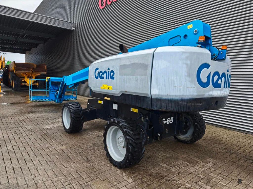 Genie S-65 German Machine!