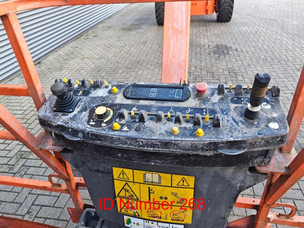JLG 1200 SJP