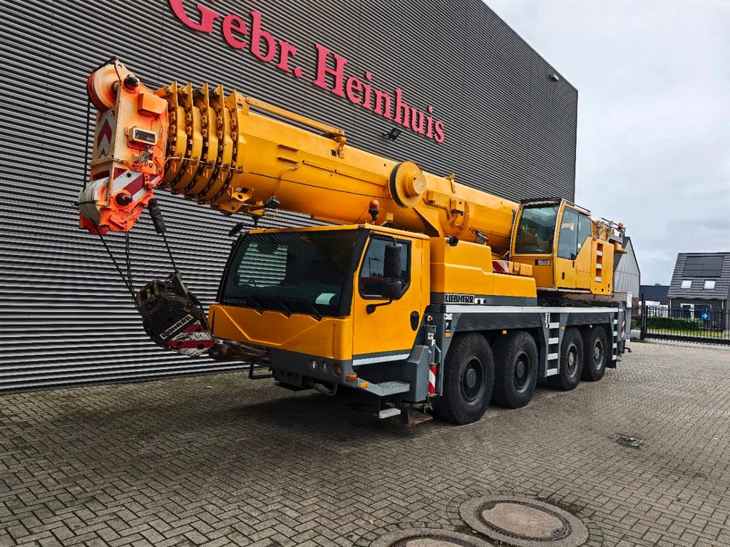 Liebherr LTM 1090-4.1 8x8