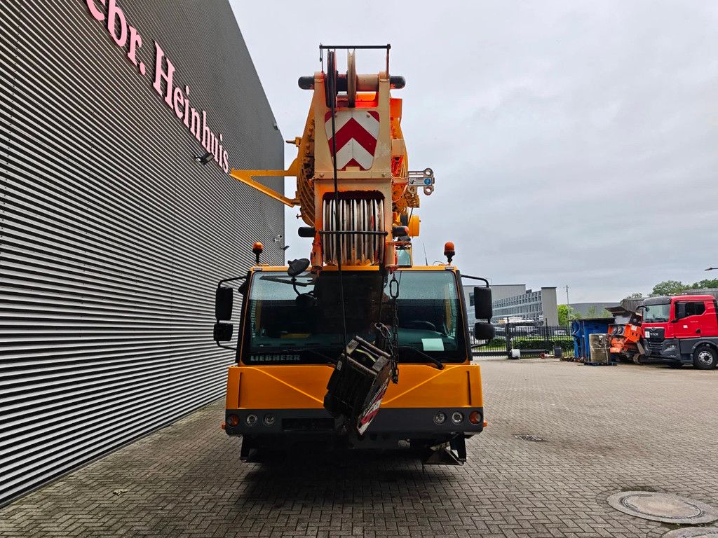 Liebherr LTM 1090-4.1 8x8