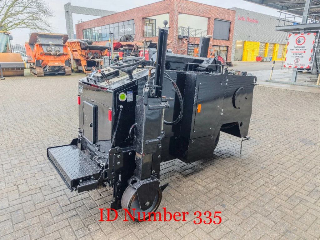 Wirtgen W350 Original 3000 Hours!