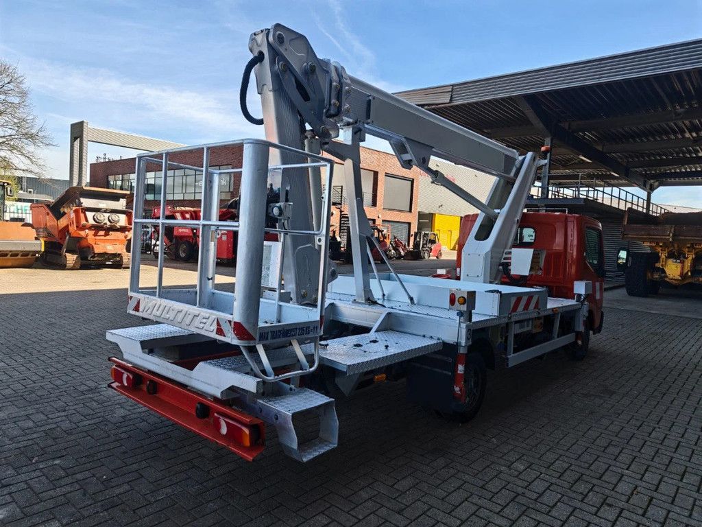 Nissan 35.12 NT400 Multitel MJ201