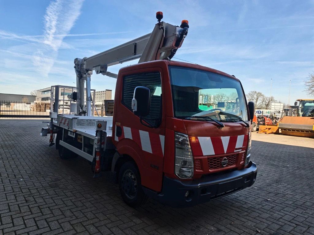Nissan 35.12 NT400 Multitel MJ201