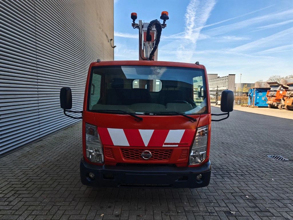 Nissan 35.12 NT400 Multitel MJ201