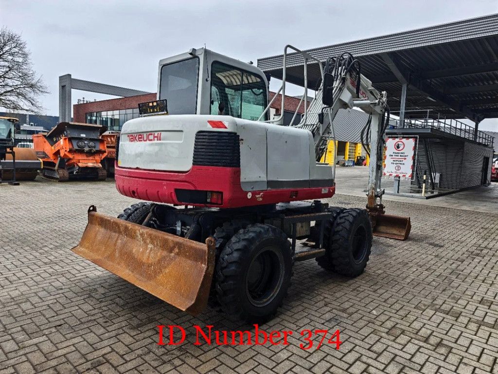 Takeuchi TB175W 3 Buckets!