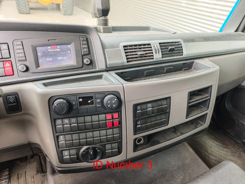 MAN 4x2 Palfinger P300KS