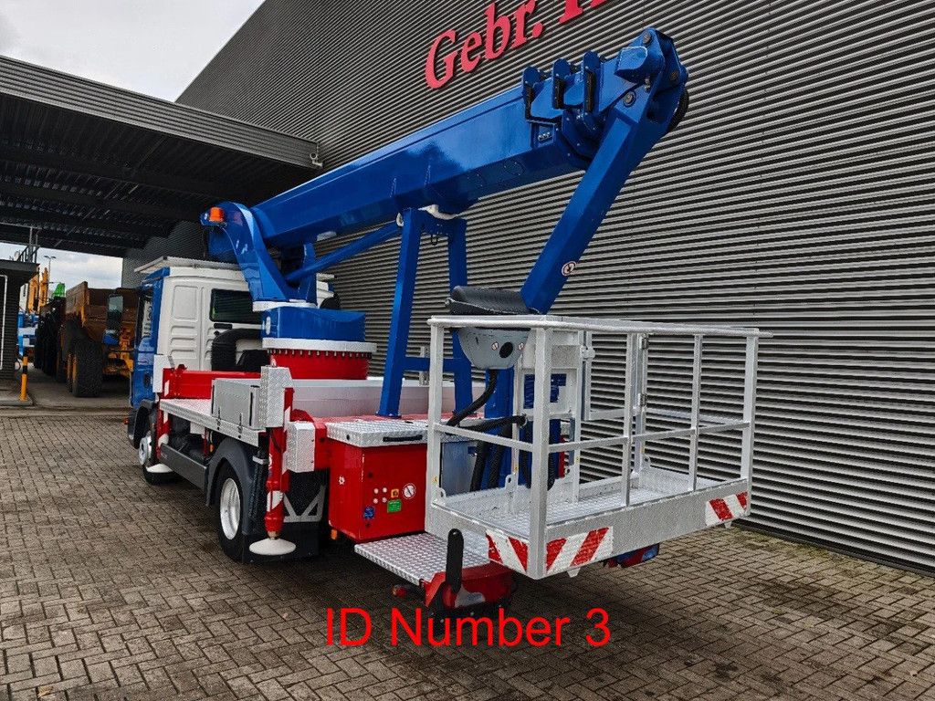 MAN 4x2 Palfinger P300KS