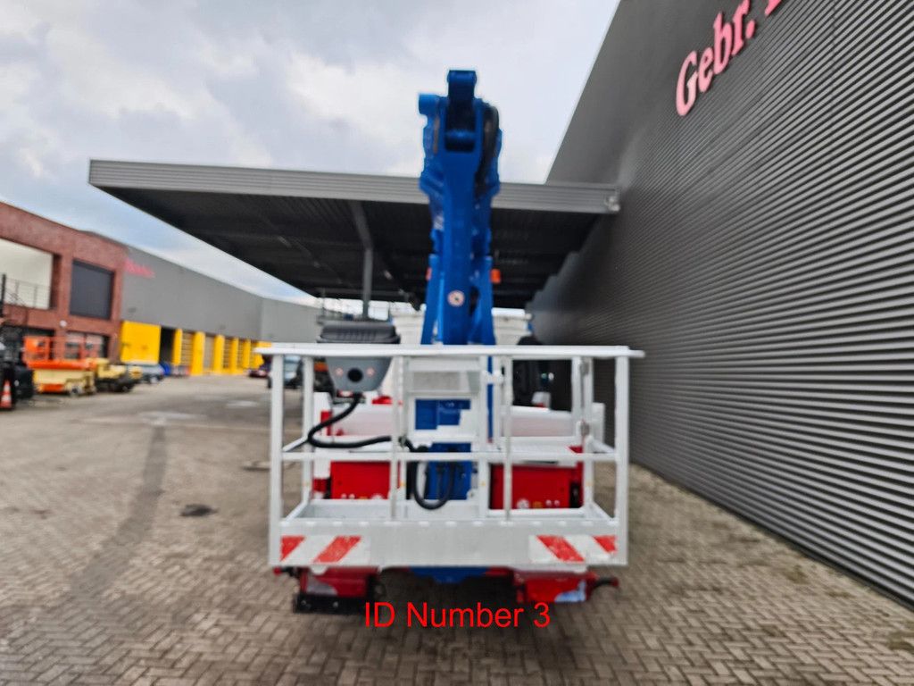 MAN 4x2 Palfinger P300KS