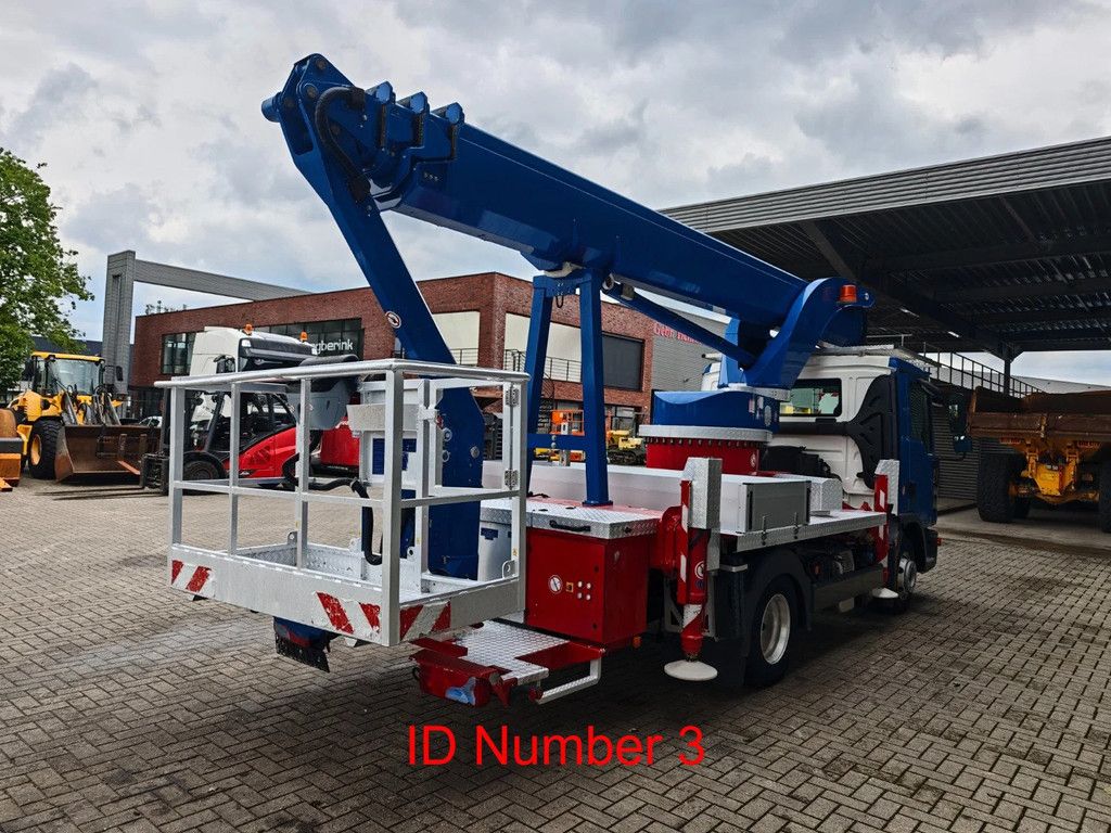 MAN 4x2 Palfinger P300KS