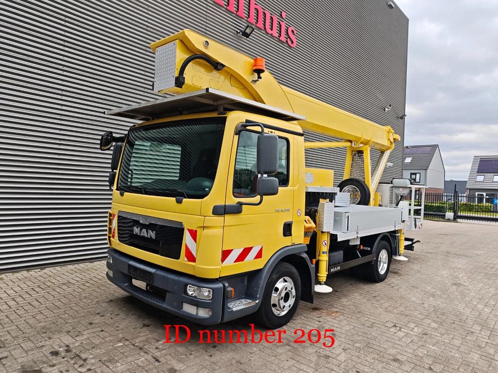 MAN 4x2 Palfinger P300KS